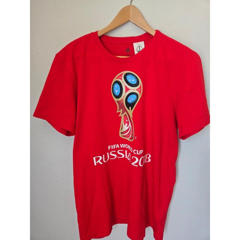 Adidas FIFA World Cup Russia 2018 Red Graphic T-Shirt Medium Pre-Owned